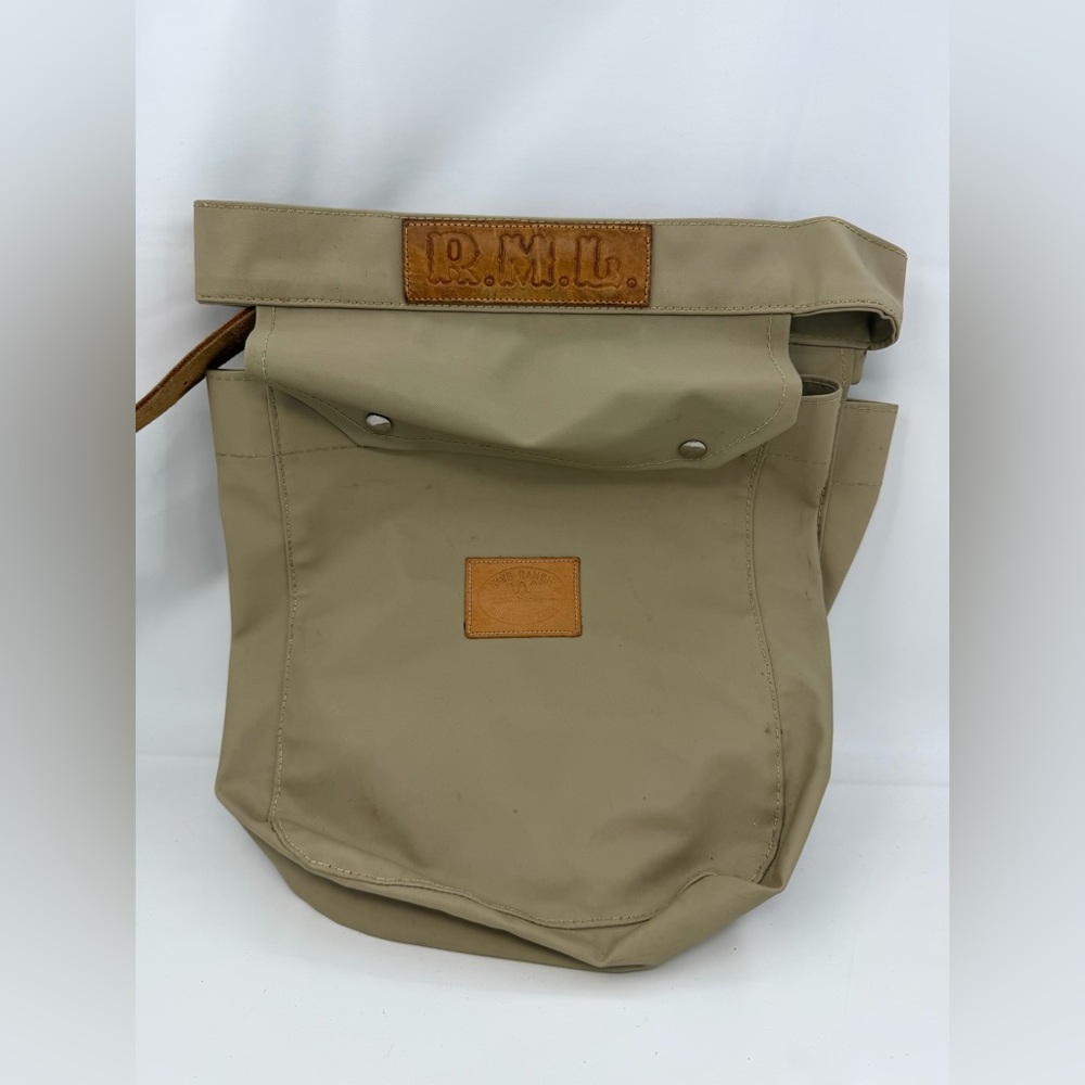 King Ranch Tan Hunting Shooting Bag 3 Pouches Hunt Outdoors 42” Leather Belt.